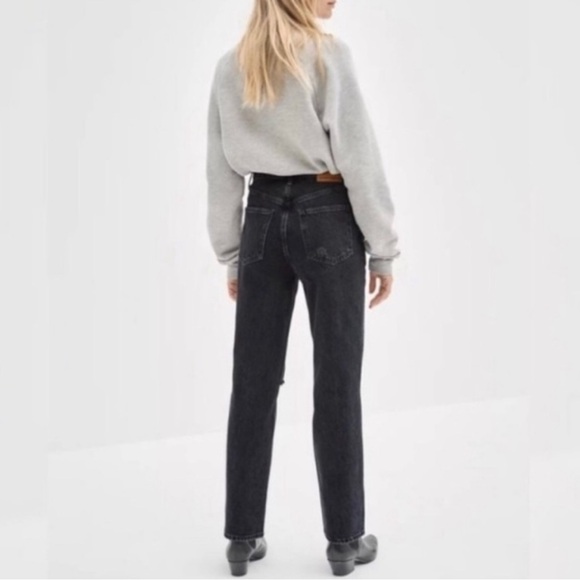 Denim Forum - Joni High Rise Loose in Black - Picture 2 of 8